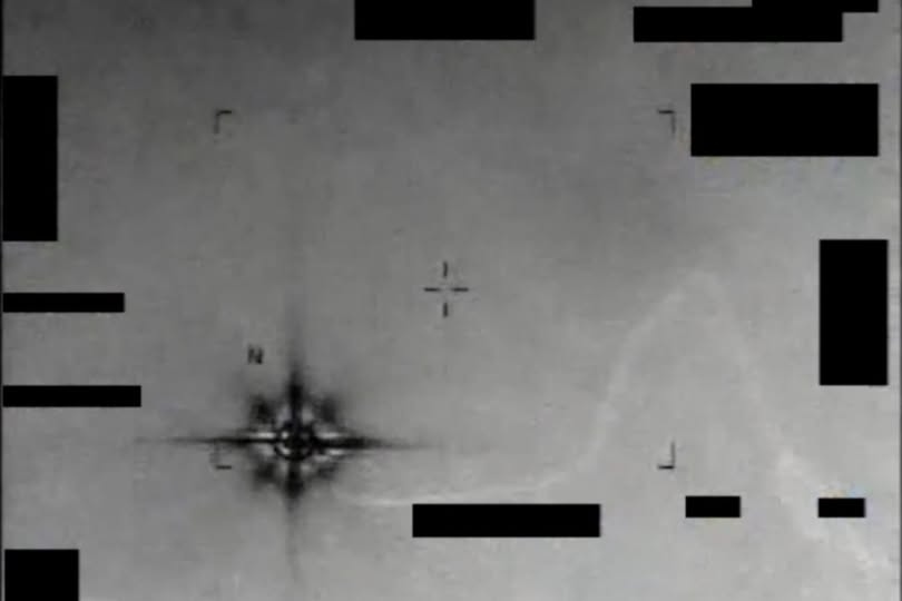 690403130141152795434239641224-1786500624720613116743-1786511492427-17865114928981474323540 Sự Thật Đằng Sau Hiện Tượng Kỳ Lạ Trên Bầu Trời California - Ảnh 1.