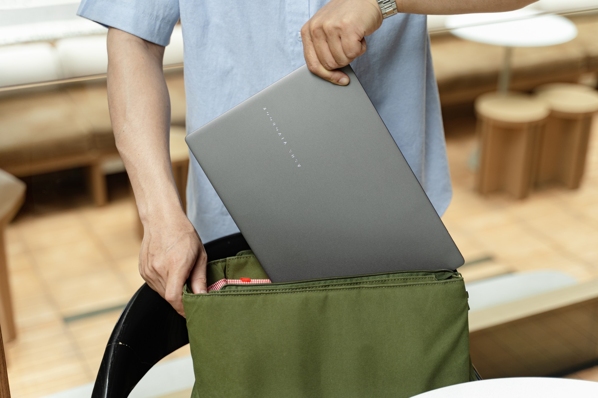 asus-vivobook-s14-s16-3-1786691657147558281522-1786700668703-17867006696741030496180 Cách Chọn Laptop Thích Hợp Cho Sinh Viên Trong Mùa Nhập Học - Ảnh 1.
