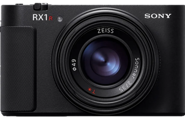 Khám Phá Máy Ảnh Sony RX1R III: Sự Đột Phá Sau Gần Một Thập Kỷ Chờ Đợi