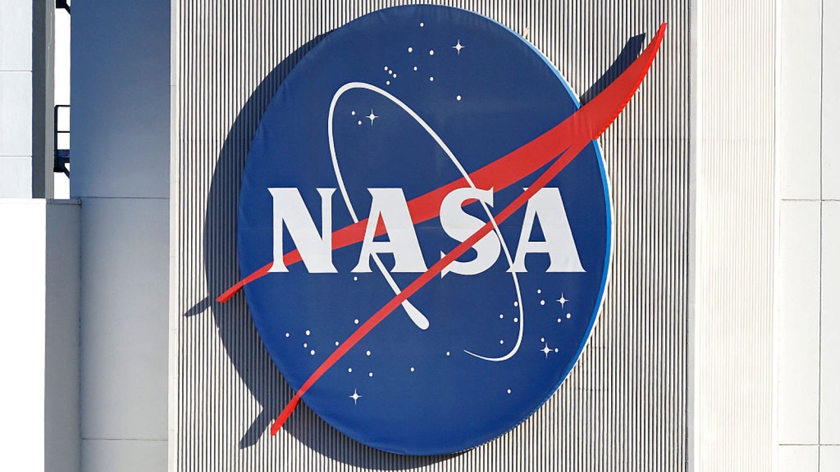 NASA Cứu Sứ Mệnh Voyager 2 Bằng Phần Mềm Từ Khoảng Cách Khổng Lồ