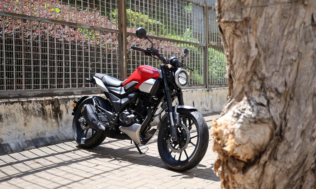 Giá Xe Tay Côn Honda CB190TR Giảm Còn 50 Triệu, Trang Bị Nâng Cấp Đáng Chú Ý