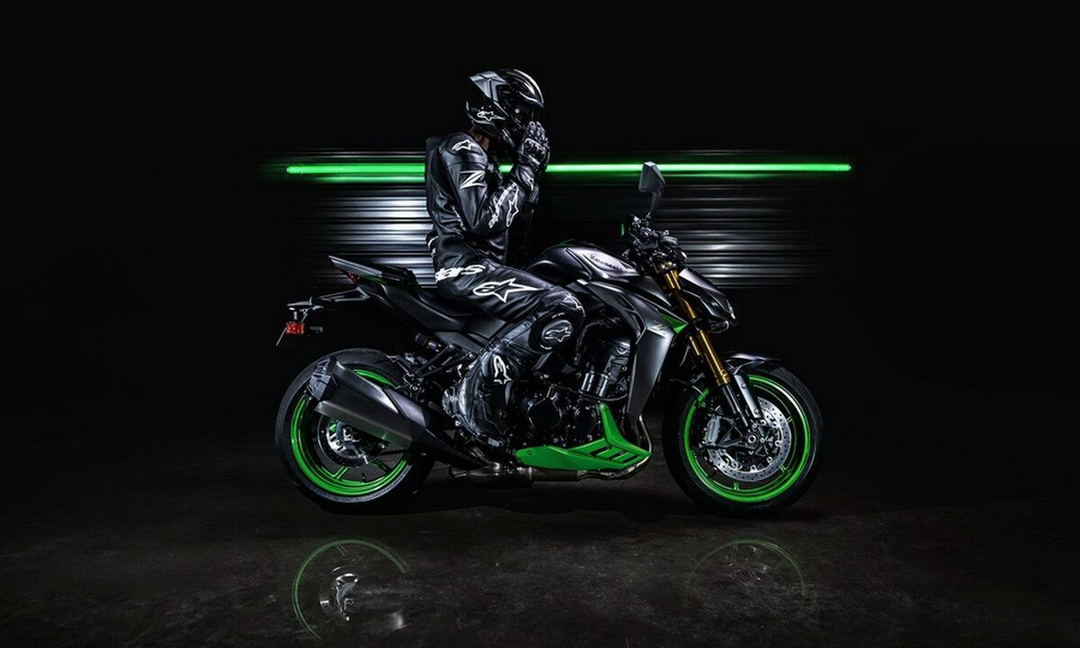 Kawasaki Z1100 2027: Siêu Mô Tô 4 Xi-Lanh Độc Đáo Đối Đầu Honda CB1000R và Yamaha MT-10