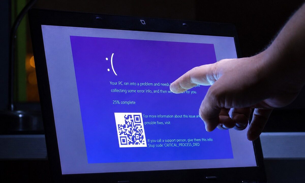 Microsoft Cập Nhật Windows 11: Vấn Đề Trò Chơi và Lỗi Màn Hình Đen