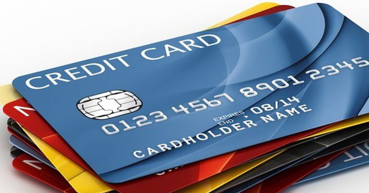 Sự Khác Biệt Giữa Thẻ Visa và Thẻ ATM Nội Địa: Đặc Điểm và Cách Sử Dụng