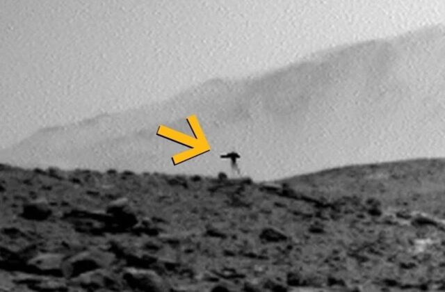 Khám Phá Hiện Tượng Bí Ẩn Trên Sao Hỏa Qua Ảnh Chụp Của Xe Curiosity
