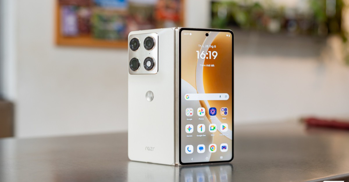 Khám Phá Motorola Razr Fold: Đột Phá Trong Thế Giới Smartphone Gập
