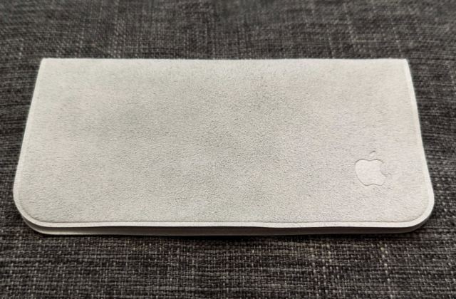 Khăn Lau Màn Hình Mới Của Apple Giảm Giá Đáng Kể Giữa Đợt Tăng Giá Sản Phẩm