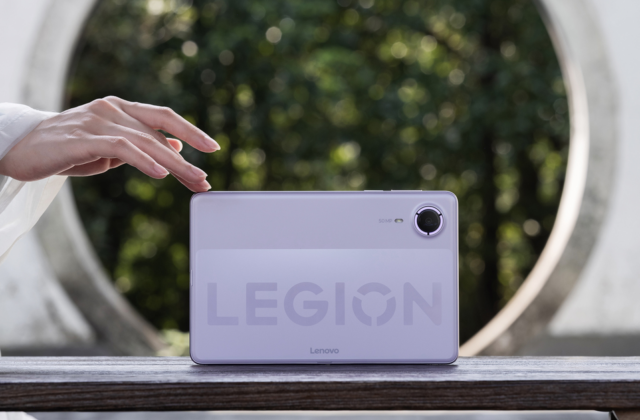 Tablet Chơi Game Mới Của Lenovo: Thiết Kế Nhỏ Gọn, Màn Hình OLED và Khả Năng Kết Nối 5G