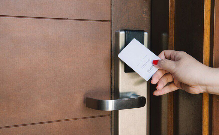 Khóa cửa thông minh Khóa cửa thông minh