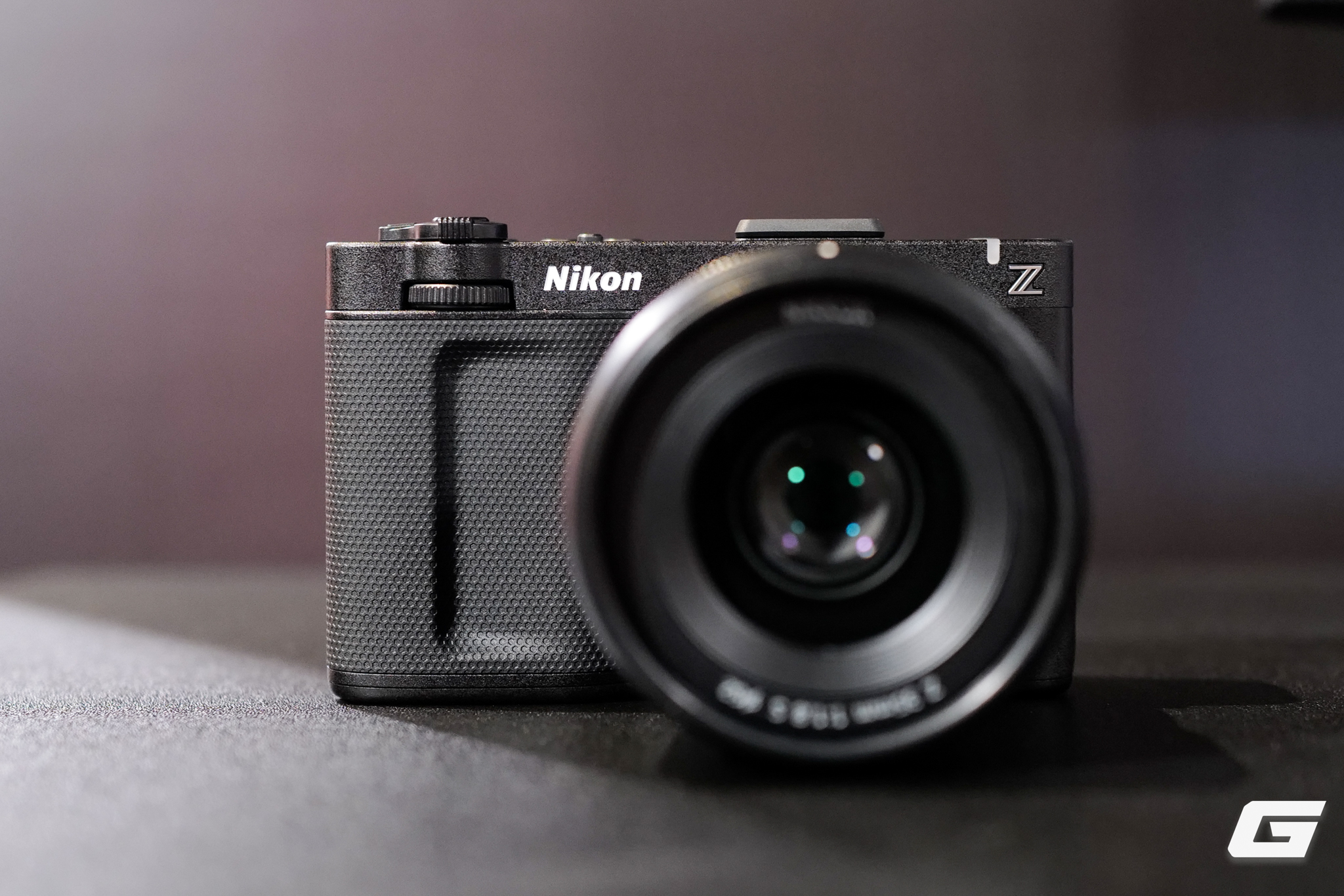 Nikon ZR - Thiết kế nhỏ gọn và hiệu năng cao Nikon ZR - Thiết Kế Nhỏ Gọn