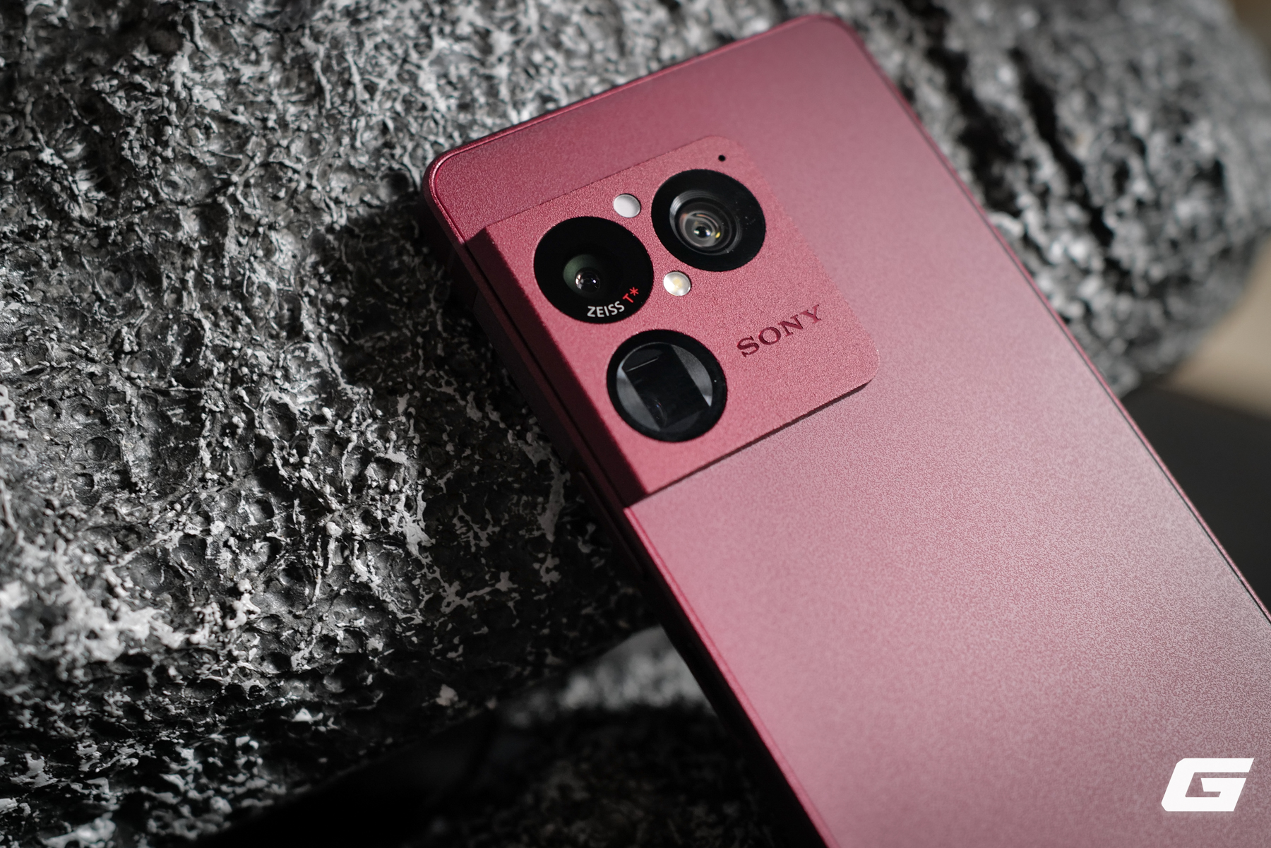 Sony Xperia 1 VIII: Flagship Độc Đáo Với Jack Tai Nghe 3.5mm Đang Có Mặt Tại Việt Nam - Ảnh 2.