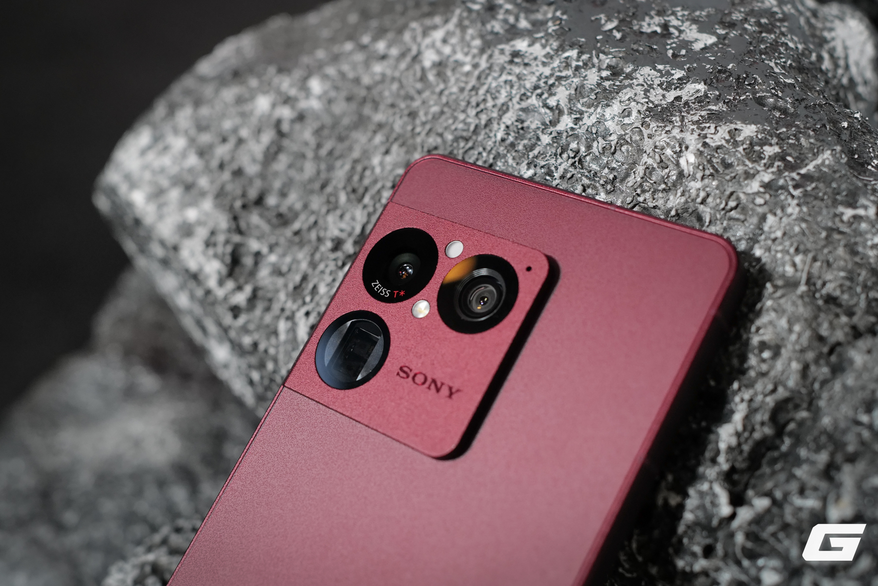 Sony Xperia 1 VIII: Flagship Độc Đáo Với Jack Tai Nghe 3.5mm Đang Có Mặt Tại Việt Nam - Ảnh 3.