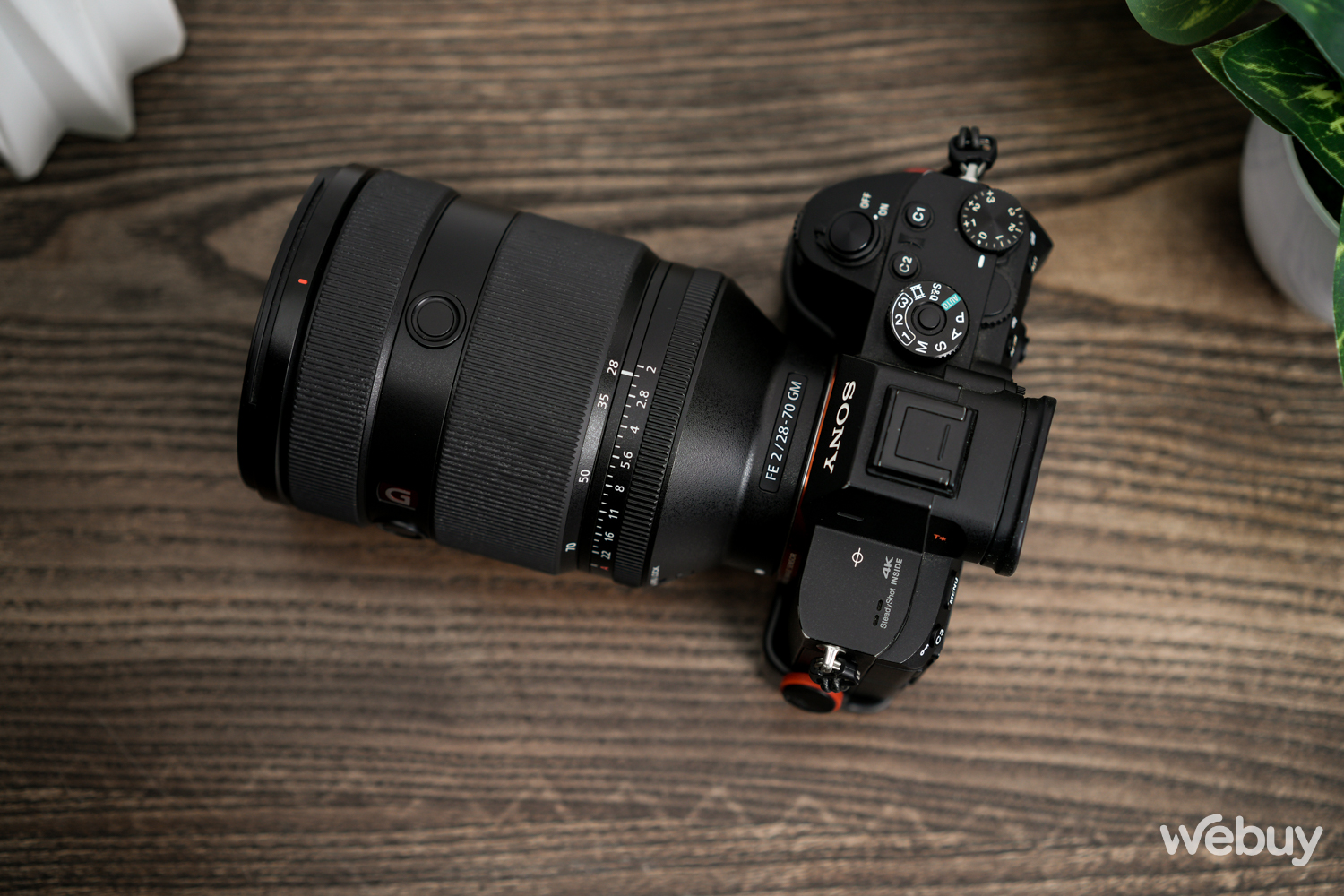 Ống kính Sony FE 28-70mm - Ảnh 1 Ống kính Sony FE 28-70mm - Ảnh 1