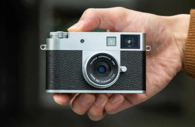 Khám Phá Fujifilm X half: Máy Ảnh Compact Kết Hợp Hoài Cổ Và Công Nghệ Hiện Đại
