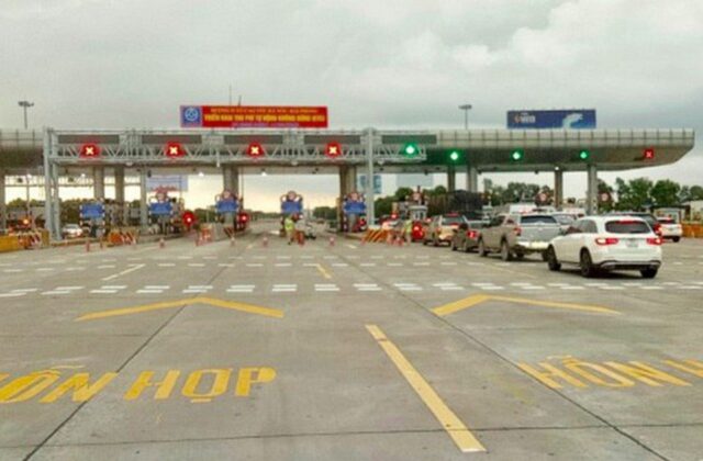Đừng Lo Lắng! Những Trường Hợp Lùi Xe Trên Cao Tốc Sẽ Không Bị Phạt