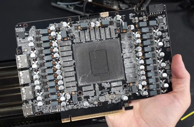 Khi chiếc RTX 5090 chỉ còn vỏ: bài học từ vụ mua bán card bị tháo ruột tại Đức