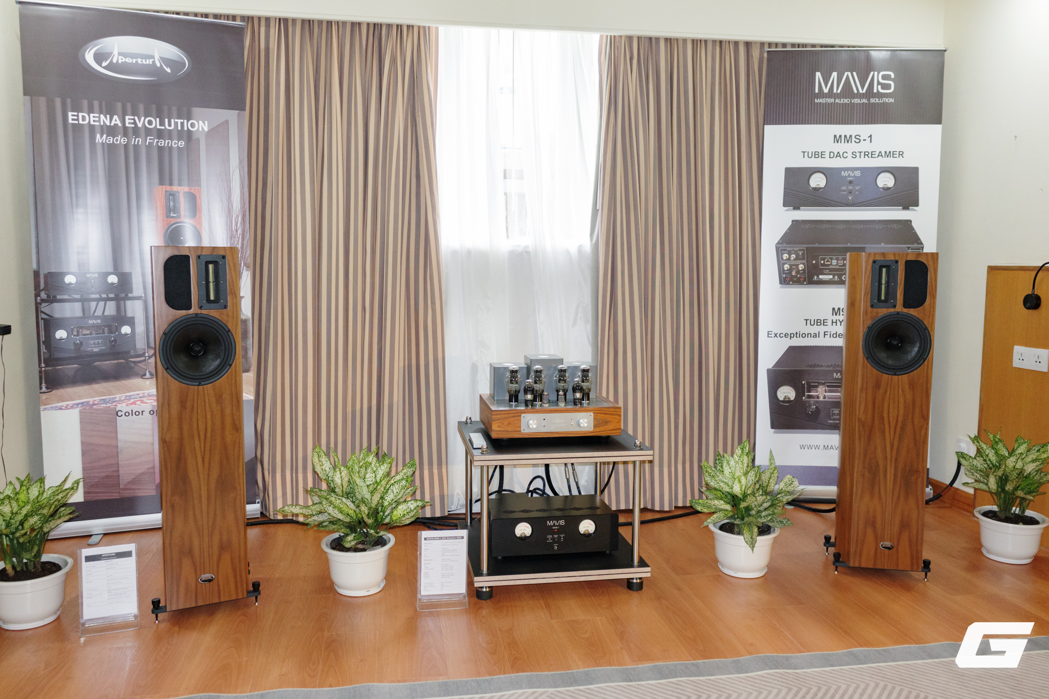 Cặp loa khủng trị giá 5,3 tỷ đồng của JBL lần đầu trình diễn tại Việt Nam, khuấy động AVSHOW 2026- Ảnh 10. Cặp loa khủng trị giá 5,3 tỷ đồng của JBL lần đầu trình diễn tại Việt Nam, khuấy động AVSHOW 2026- Ảnh 10.
