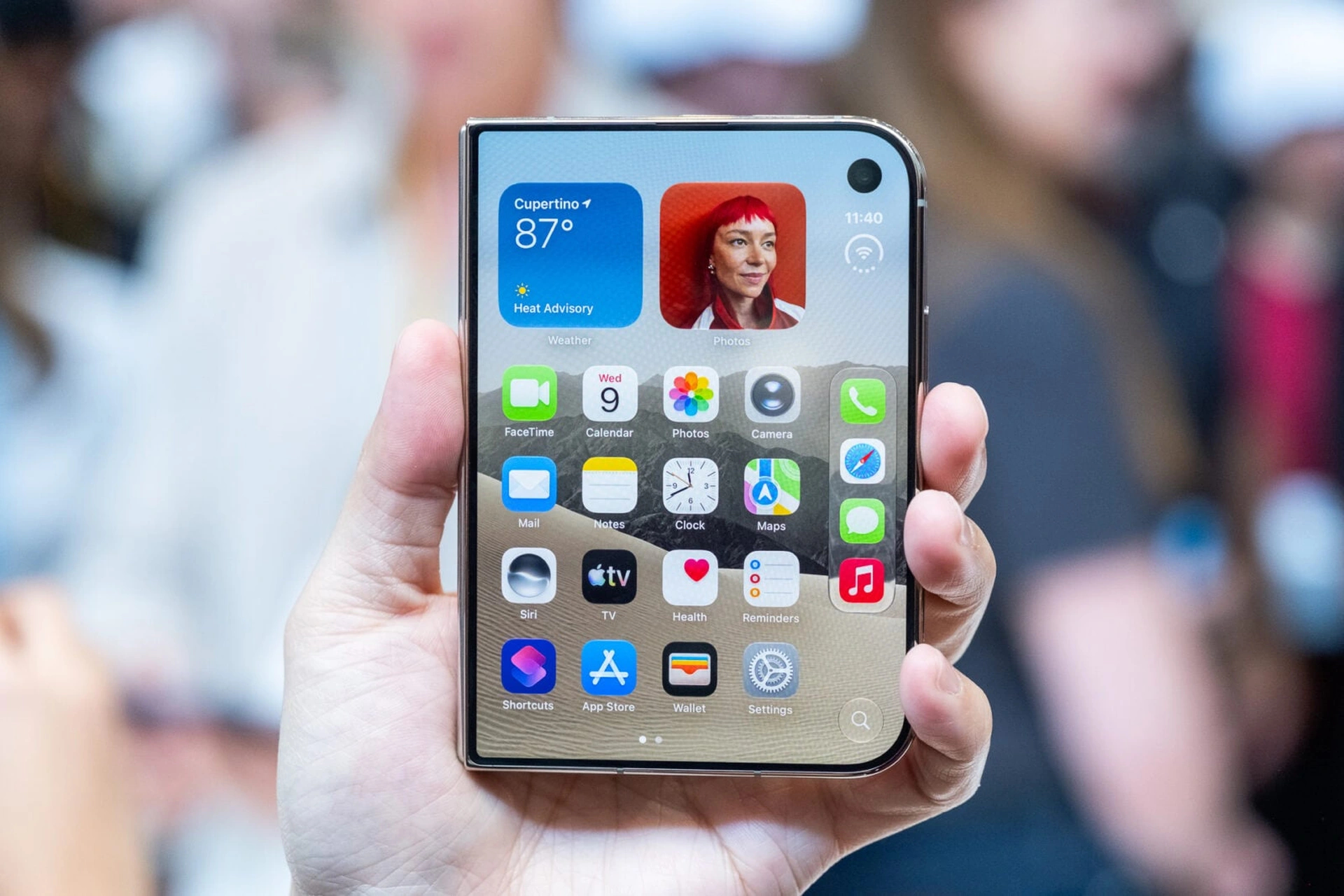 iphone-duo-0-1788987536427jpg-1789034373956-1789034374156666631625 Người khen, kẻ chê sau khi iPhone Duo ra mắt: Thiết kế mới lạ, nhưng chưa làm hài lòng tất cả! - Ảnh 5.